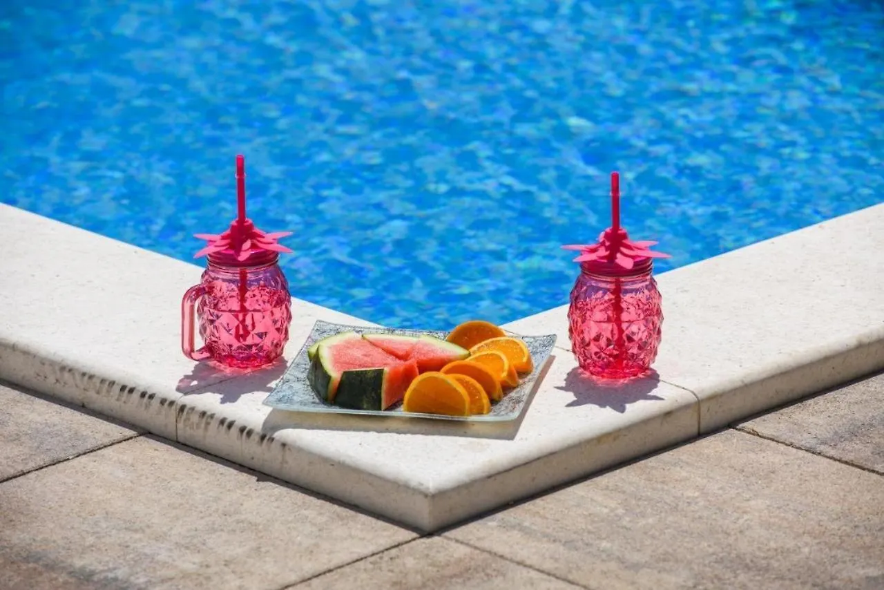 Apartment In Okrug Gornji With Sea View, Balcony, Air Conditioning, Wifi 5134-5 Trogir
