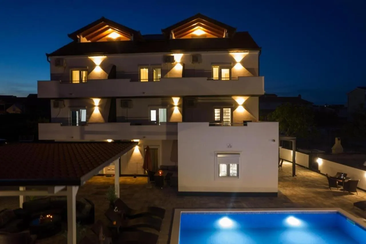 Apartment In Okrug Gornji With Sea View, Balcony, Air Conditioning, Wifi 5134-5 Trogir