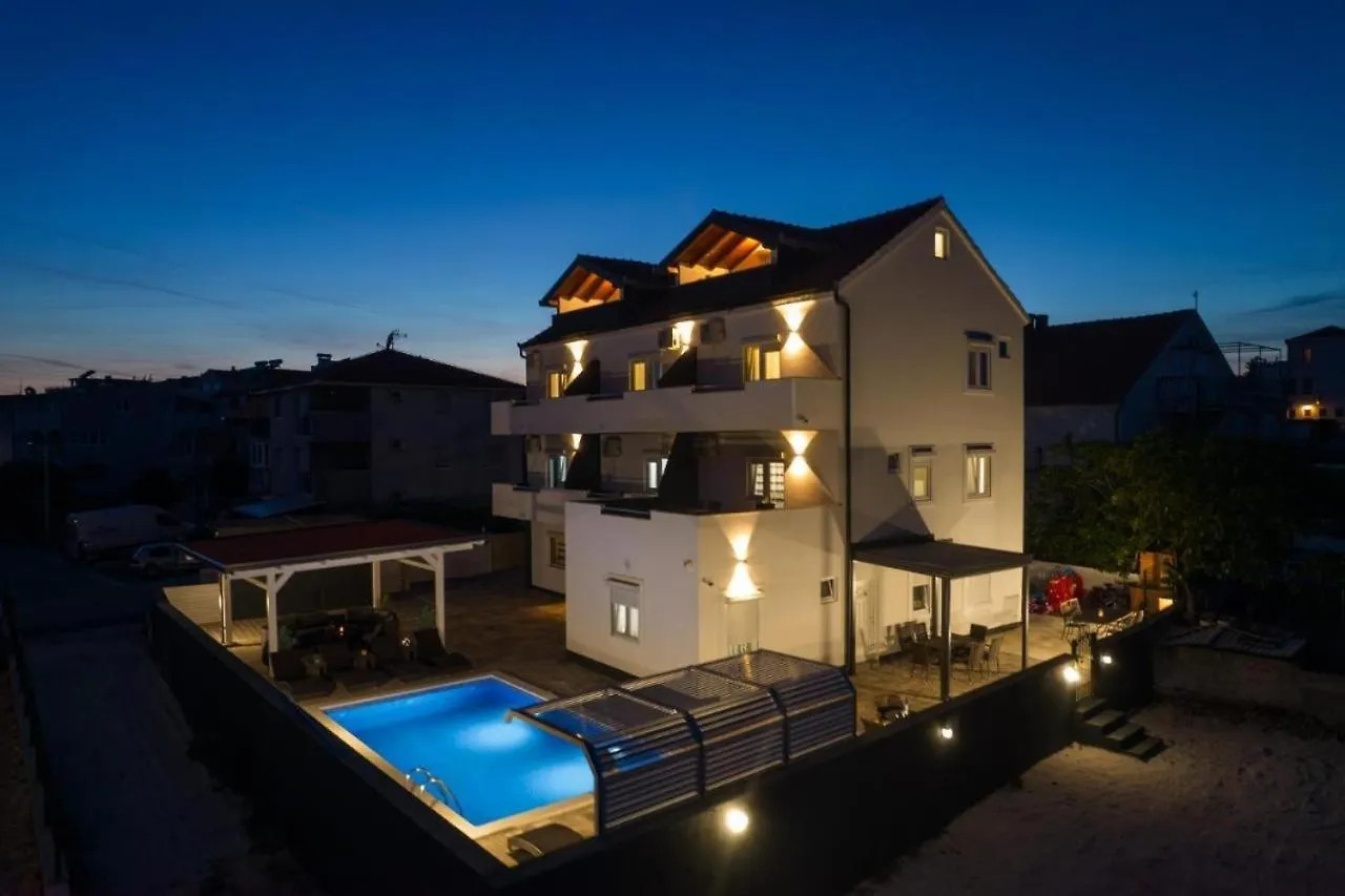 Apartment In Okrug Gornji With Sea View, Balcony, Air Conditioning, Wifi 5134-5 Trogir
